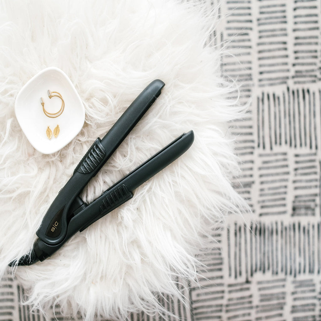 Black Hair Flat Iron C388