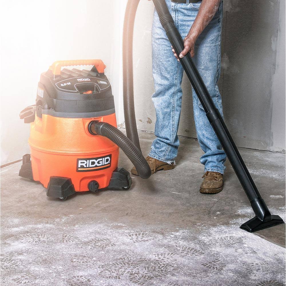 Wet/Dry Canister Vacuum F61682