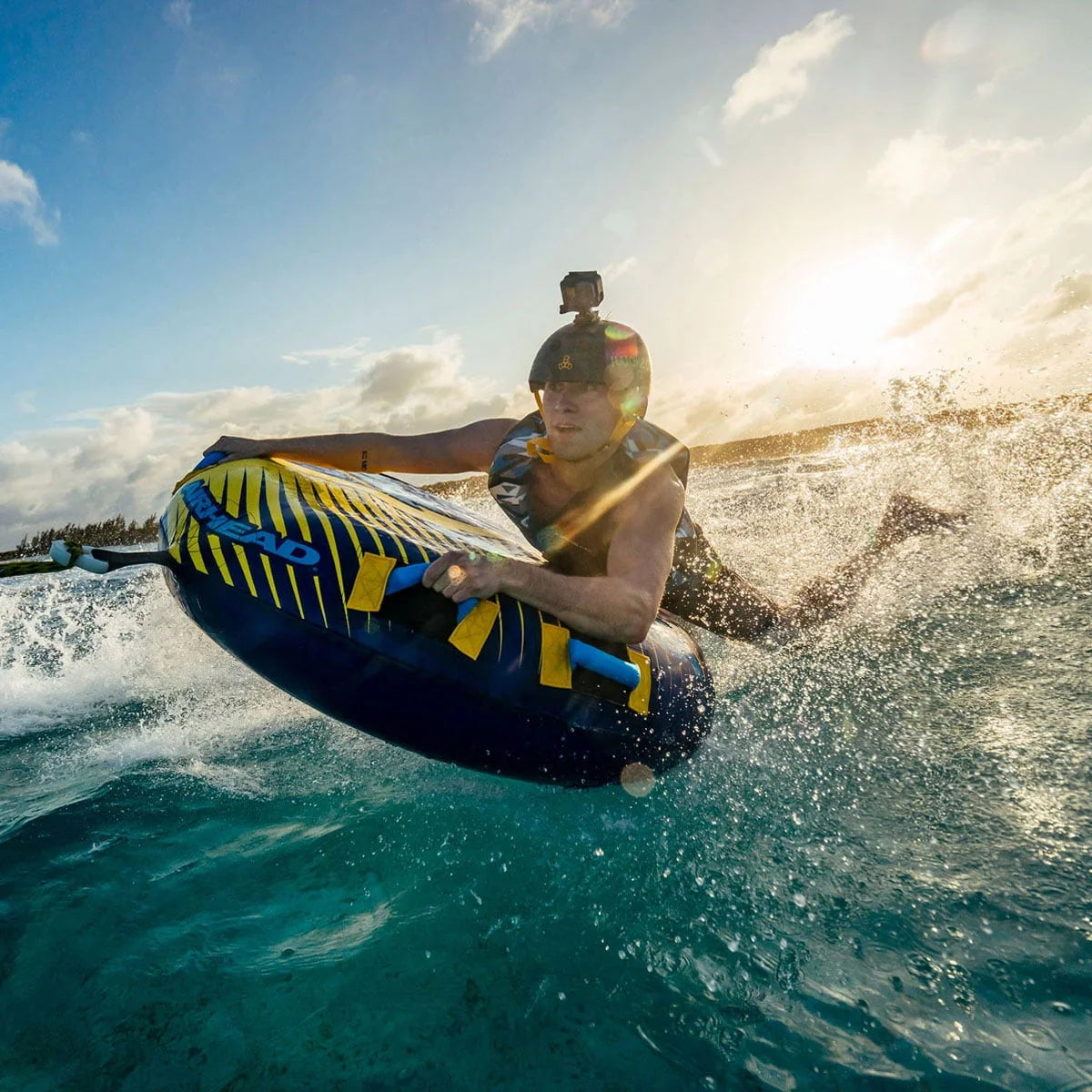 Inflatable 1 Rider Towable with Pump and Rope Y201395
