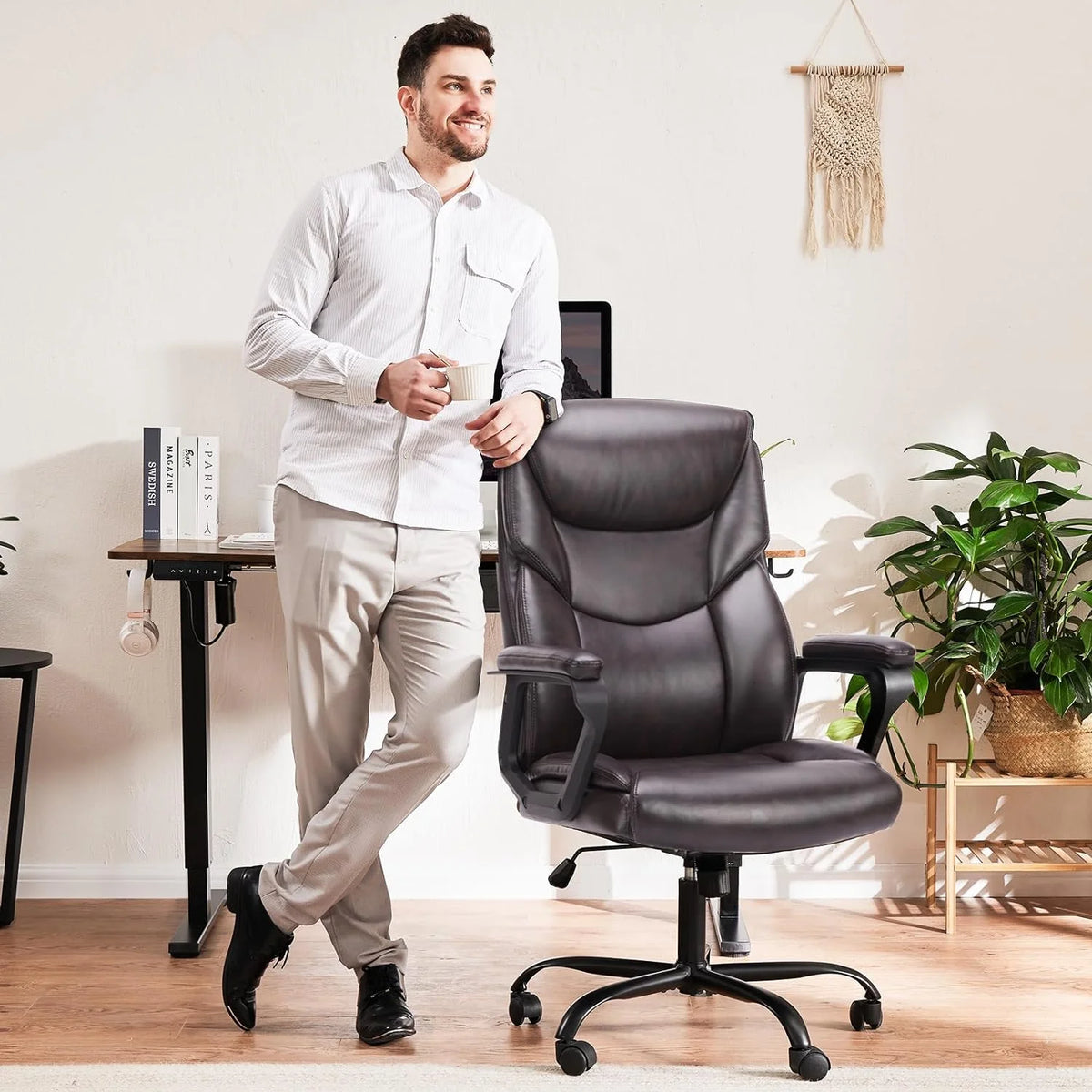 Black Executive Office Desk Chair F607