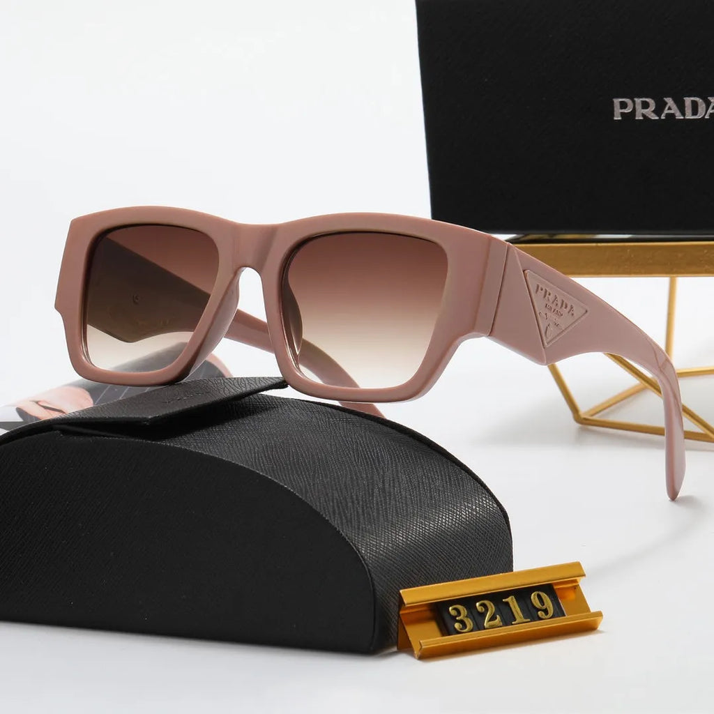 Black and White Letter Polarized Sunglasses N53618