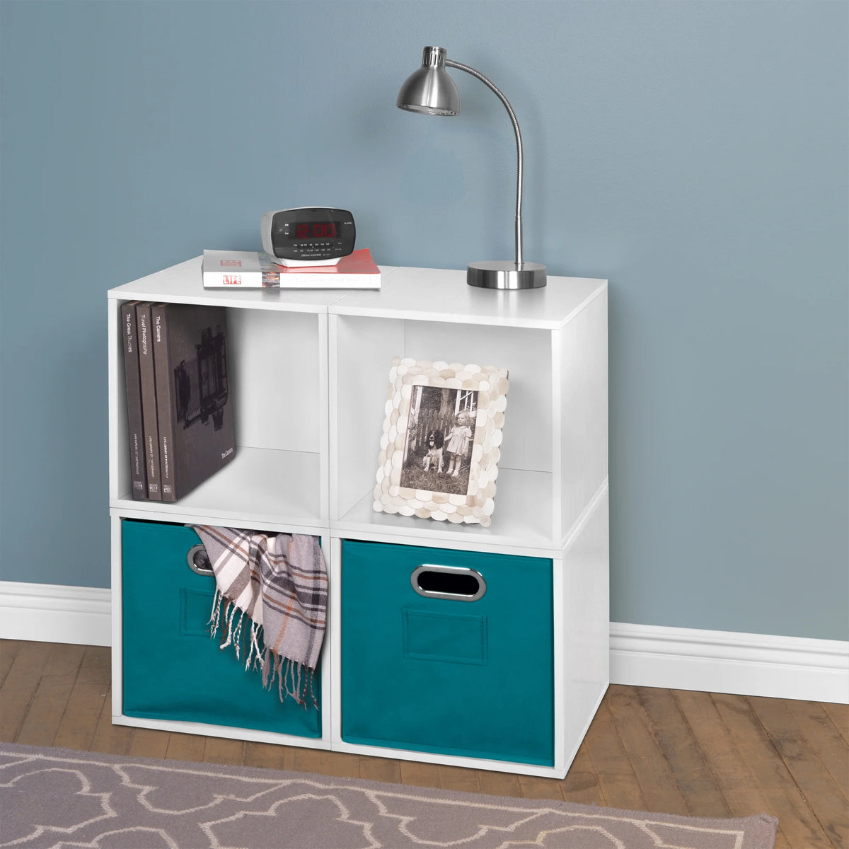 White Wood Grain/Teal 4 Cubes Storage Organizer with 2 Canvas Bins B73571