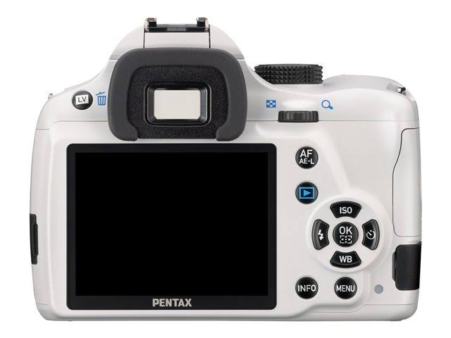 White 16.3 MP Digital SLR Camera with 18-55mm and 50-200mm Lenses G70542