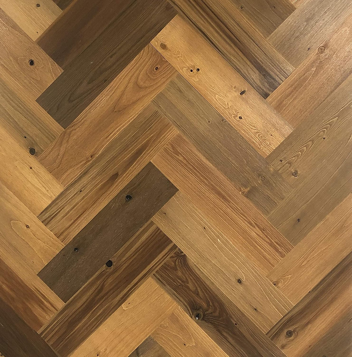 Reclaimed Wooden Wall Planks L582