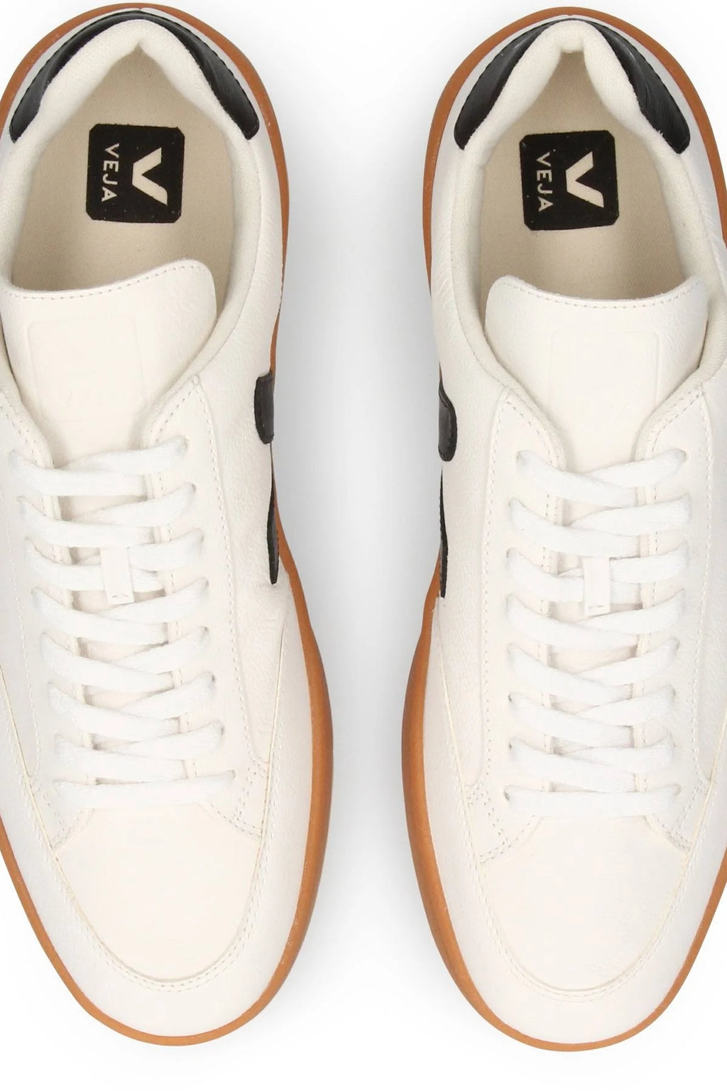 White / Black / Gum Sneakers T41304