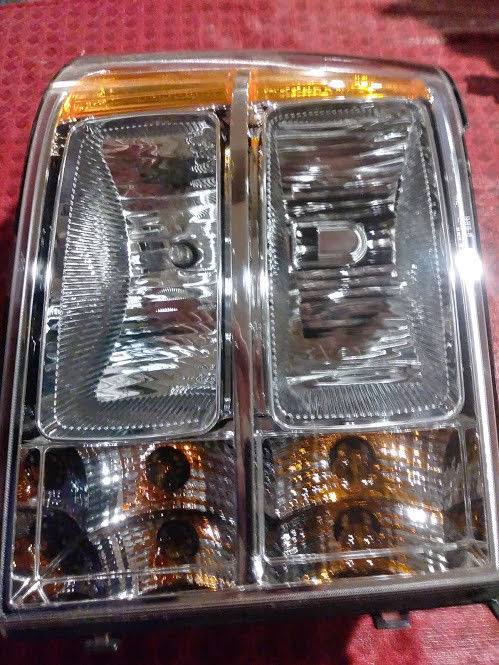 2013 GMC Sierra Headlight Assembly M991842