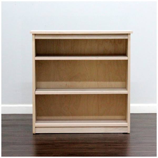 Standard Bookcase N573