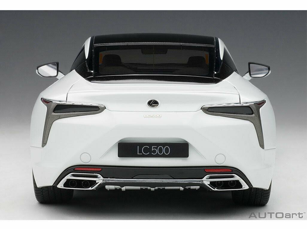 1/18 Metallic White Model Car Z750062