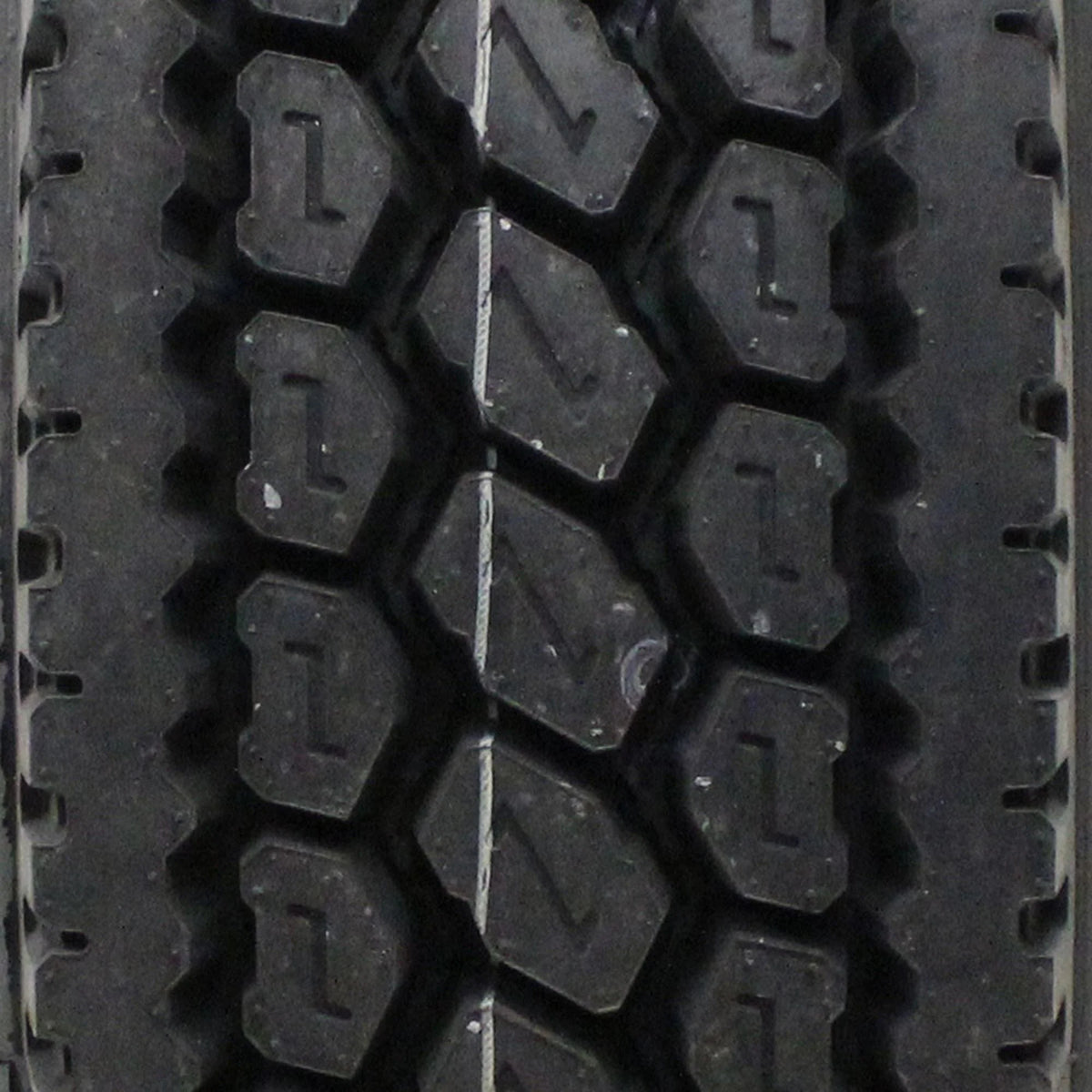 11R22.5 Commercial Tire T153719