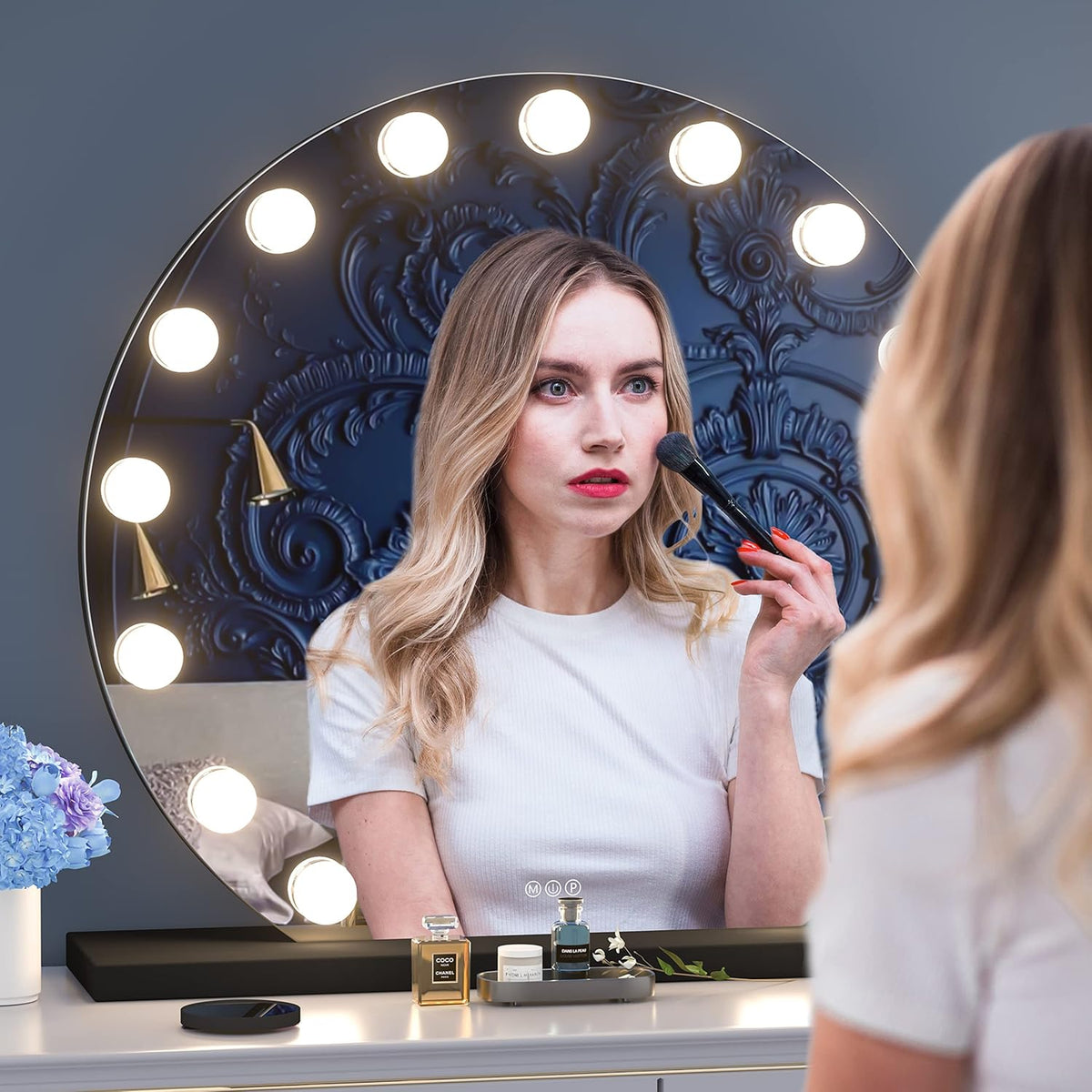 32" x 28" Black Vanity Mirror with Lights N79729