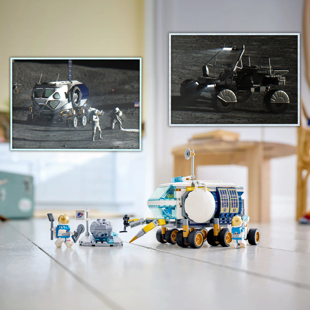 Lunar Roving Vehicle Outer Space Toy with 3 Astronaut Minifigures B532695